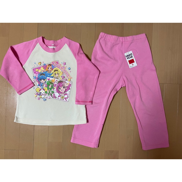 中古　スマイルプリキュア 裏起毛パジャマ　上下セット 110cm キッズ/ベビー/マタニティのキッズ服女の子用(90cm~)(パジャマ)の商品写真