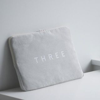 スリー(THREE)のTHREE キャンバスポーチ(その他)