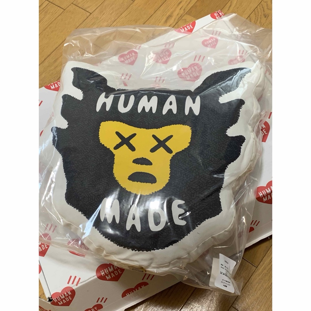 Supreme(シュプリーム)のHuman Made KAWS クッション インテリア/住まい/日用品のインテリア小物(クッション)の商品写真