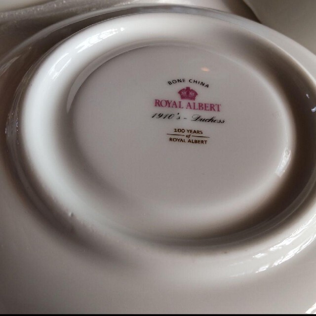 ロイヤルアルバート ティーカップ&ソーサー 100周年記念 5客セット 非売品 カップ&ソーサー5脚 100周年記念限定セット 【値下げ中】ロイヤルアルバート 食器