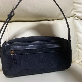 サルヴァトーレフェラガモ(Salvatore Ferragamo)のフェラガモ　ハンドバッグ(ハンドバッグ)