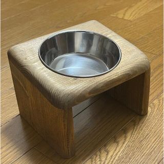 ハンドメイド 木製餌台 ペット、猫、子犬 1穴タイプ フードテーブル(猫)