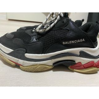 バレンシアガ(Balenciaga)の【最終値下げ】バレンシアガ トリプルエス ホワイト ブラック レッド(スニーカー)