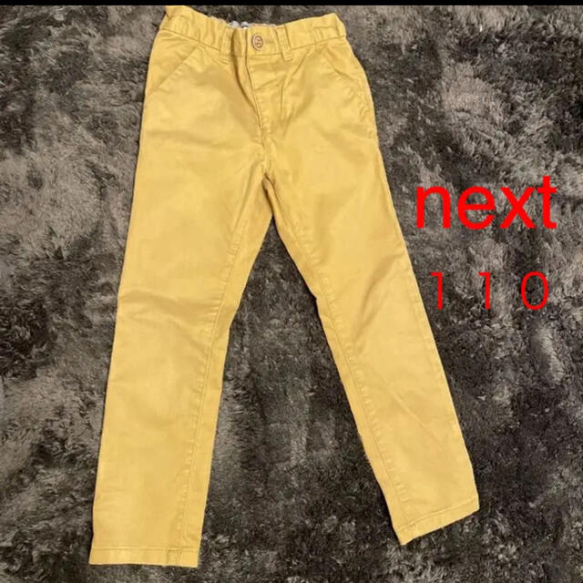 NEXT(ネクスト)のnext ネクスト　チノパン　１１０ キッズ/ベビー/マタニティのキッズ服男の子用(90cm~)(パンツ/スパッツ)の商品写真