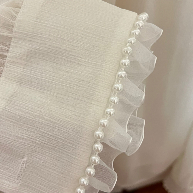 フリルハイネックパールblouse レディースのトップス(シャツ/ブラウス(長袖/七分))の商品写真