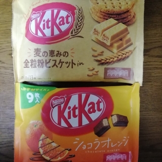 ネスレ(Nestle)のキットカット❮全粒粉・ショコラオレンジ❯(菓子/デザート)