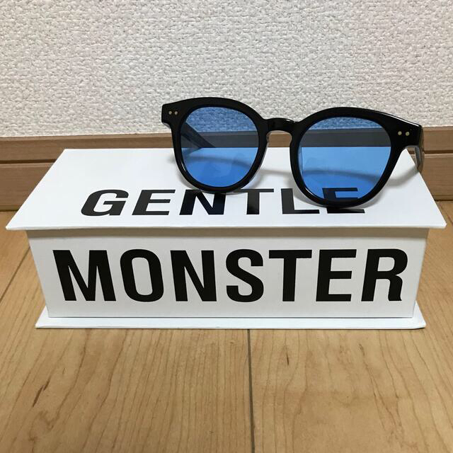 登坂広臣モデル ジェントルモンスターサングラス bowieブルーの 登坂広臣モデル ジェントルモンスターサングラス bowieブルーの