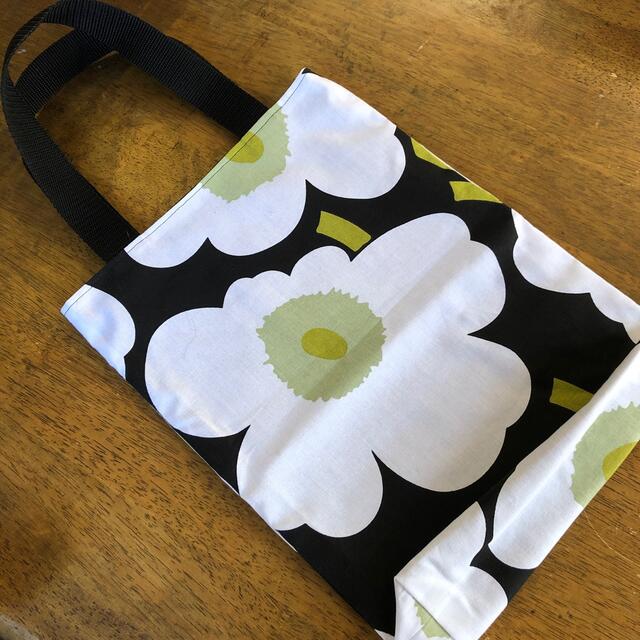 marimekko(マリメッコ)のハンドメイド　トートバッグ　マリメッコ1 ハンドメイドのファッション小物(バッグ)の商品写真