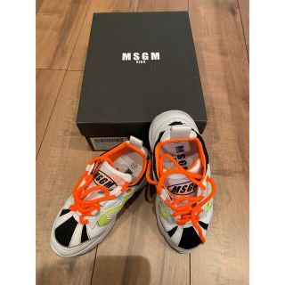 エムエスジイエム(MSGM)のMSGMキッズスニーカー18〜19センチ　中古　裏名前あり(スニーカー)