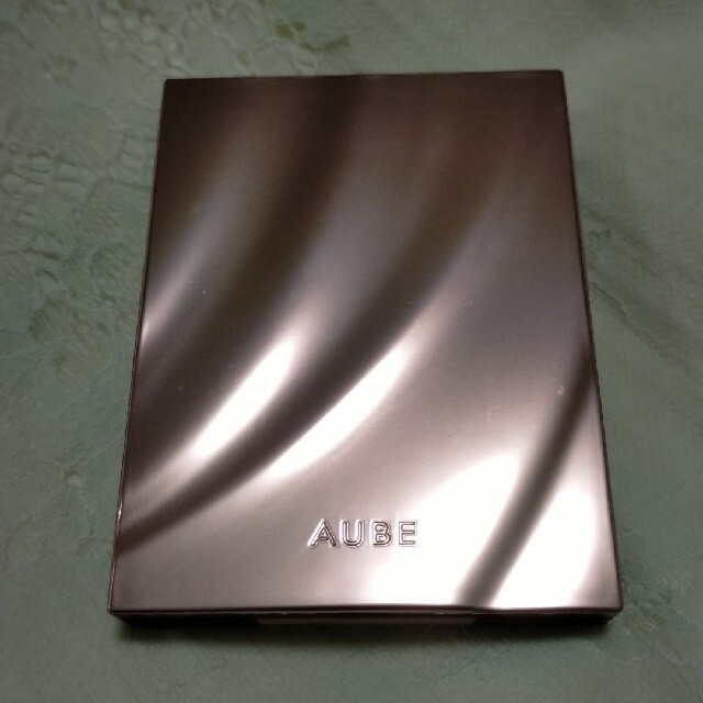 AUBE(オーブ)のオーブ　ひと塗りシャドウ コスメ/美容のベースメイク/化粧品(アイシャドウ)の商品写真