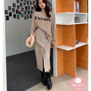 ザラ(ZARA)のバースデーバッシュ　Iラインスリットスカート(ひざ丈スカート)