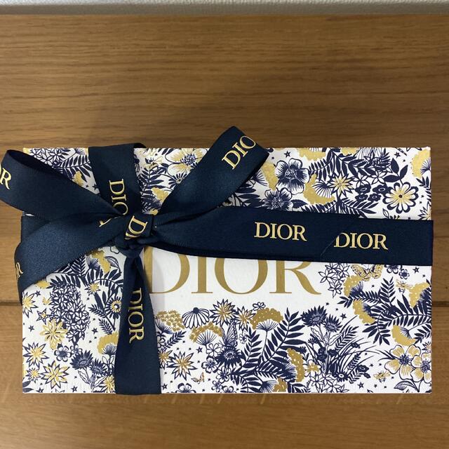 Dior - ディオールホリデーオファー2021クリスマスホリデーコフレ限定