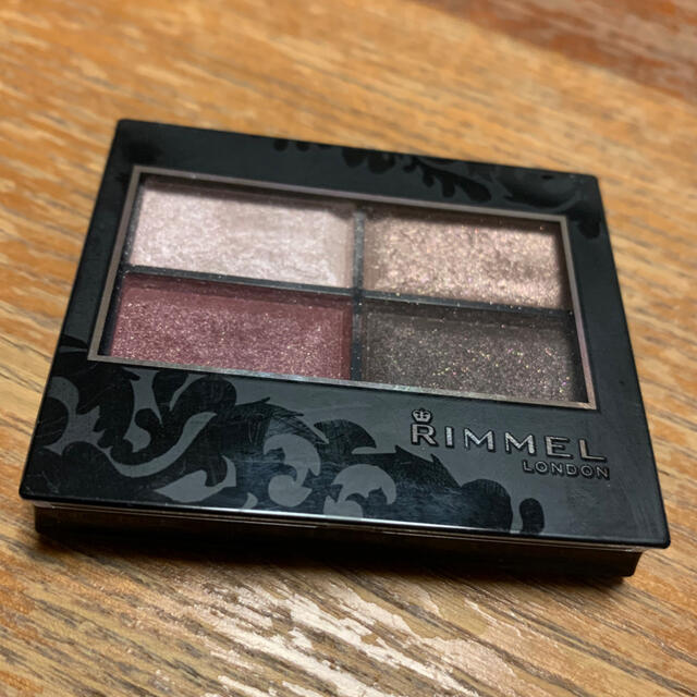 RIMMEL(リンメル)のリンメル ロイヤルヴィンテージ アイズ　004 コスメ/美容のベースメイク/化粧品(アイシャドウ)の商品写真