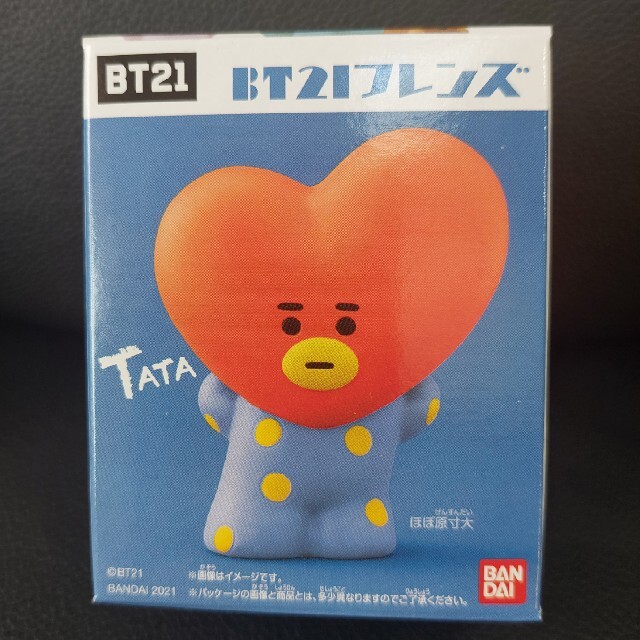 BT21 ソフビ　タタ　TATA  新品未開封 エンタメ/ホビーのおもちゃ/ぬいぐるみ(キャラクターグッズ)の商品写真