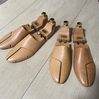 クロケットアンドジョーンズ(Crockett&Jones)の【ほぼ未使用】サルトレカミエシューツリー　39(ドレス/ビジネス)