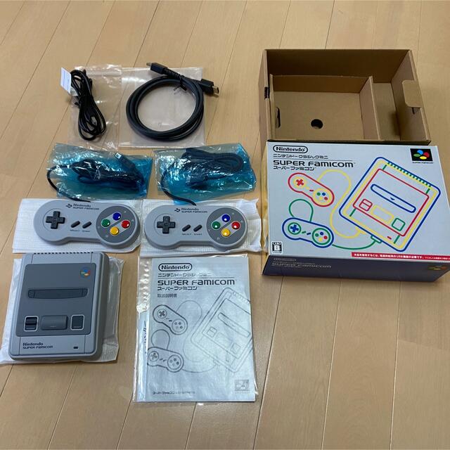 極美品】任天堂 クラシックミニ スーパーファミコン 極美品】任天堂 クラシックミニ スーパーファミコン
