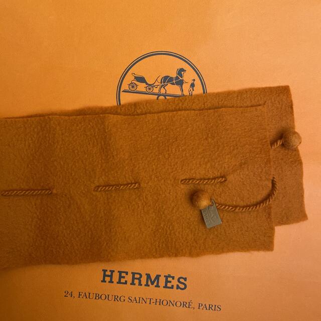 Hermes(エルメス)のエルメスカシミヤキッズマフラー、天使、ティッシュケース レディースのファッション小物(マフラー/ショール)の商品写真