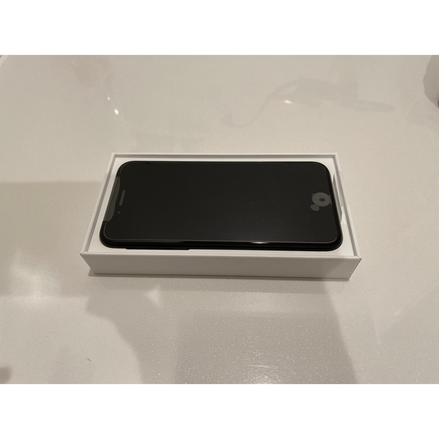 アップル iPhoneSE 第2世代 64GB ブラック docomo 1