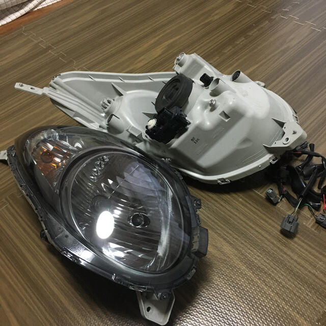 スズキ(スズキ)のアルト ヘッドライト HA25V 自動車/バイクの自動車(車種別パーツ)の商品写真