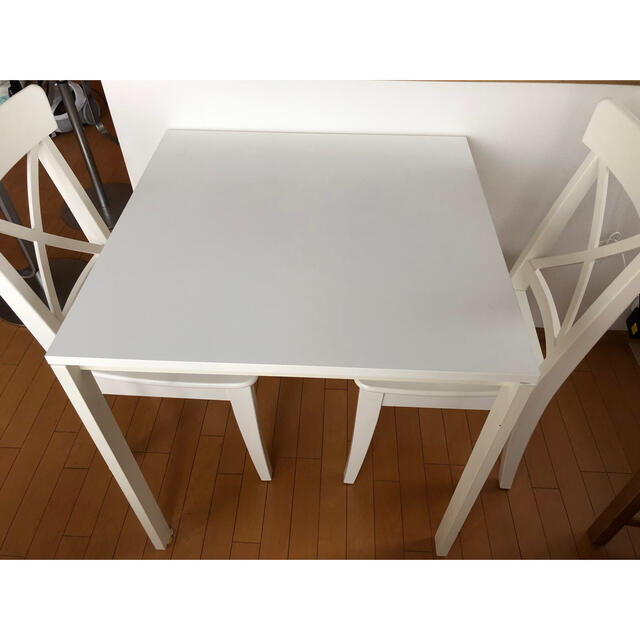 IKEA(イケア)のIKEA メルトルプ　75cm ホワイトダイニングテーブル インテリア/住まい/日用品の机/テーブル(ダイニングテーブル)の商品写真