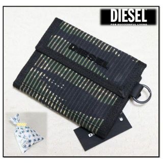 ディーゼル(DIESEL)の新品【ディーゼル】YOSHIカモフラ柄 二つ折り財布 プレゼントラッピング対応(折り財布)