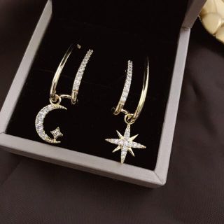 新品 moon star charm pierce 18kgf(ピアス)