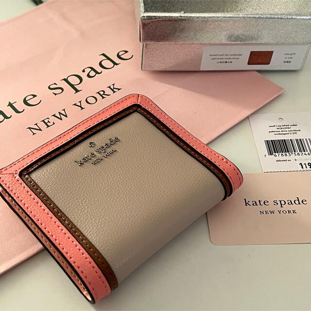 kate spade new york(ケイトスペードニューヨーク)の新品未使用 Kate Spade二つ折り財布 WLRU5987 レディースのファッション小物(財布)の商品写真