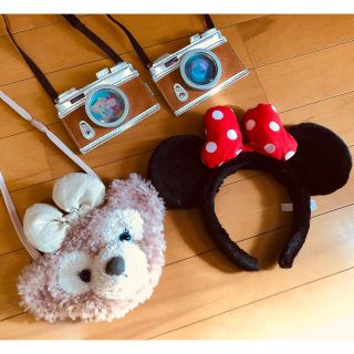 ディズニー(Disney)の美品　ダッフィーパスケース　ミニーカチューシャ(キャラクターグッズ)