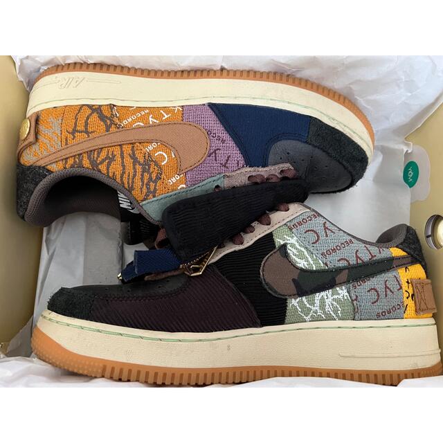 TRAVIS SCOTT × NIKE AIR FORCE 1 LOW