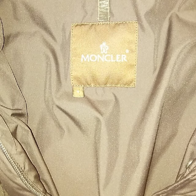 MONCLER（タニー）のダウンジャケット 1