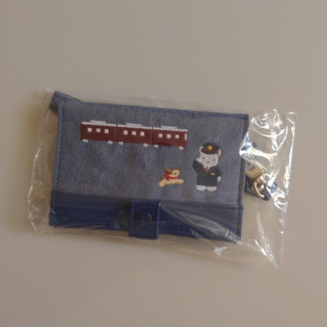 familiar - 新品☆familiar×阪急電車 パスケースの通販 by KCA