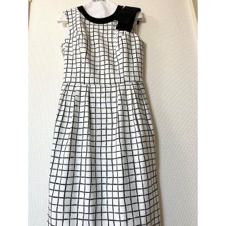 ルネの値下げアイテム | フリマアプリ ラクマ 超目玉特価品 38 ワンピース 最終値下げ【新品未使用】 ルネ Rene ひざ丈ワンピース