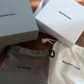 バレンシアガ(Balenciaga)のBALENCIAGA グレー巾着［専用］(ショップ袋)