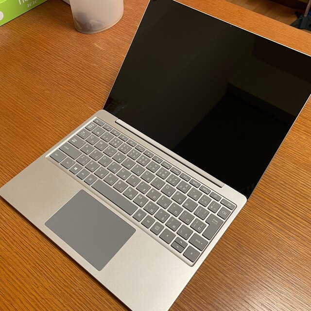 Surface Laptop Go　Core-i5/4GB/64GB 4