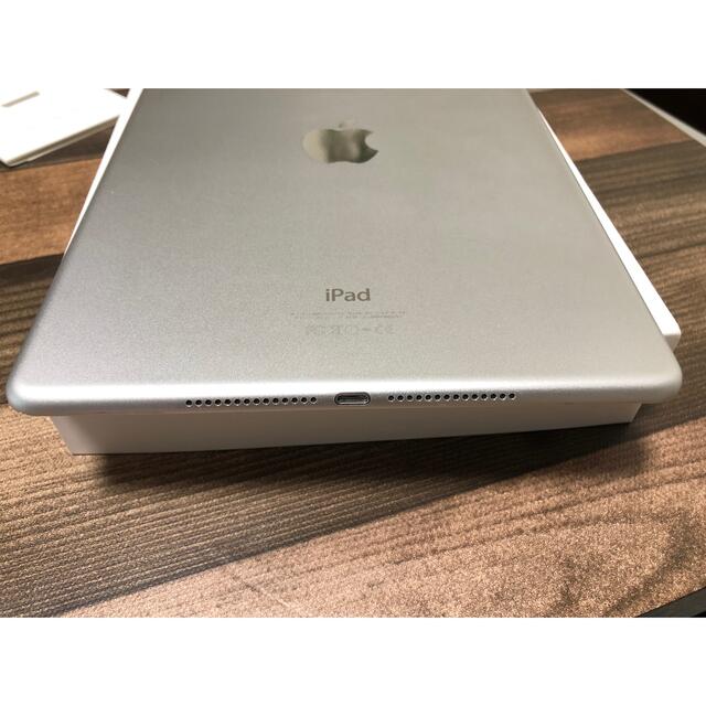 アップル iPad Air 2 WiFi 64GB シルバー