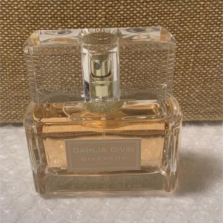 ジバンシィ(GIVENCHY)のダリア ディヴァン ヌード オーデパルファム 50ml(香水(女性用))