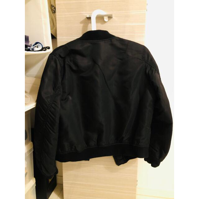 UNIQLO(ユニクロ)のUNIQLO Black jacket レディースのジャケット/アウター(ナイロンジャケット)の商品写真