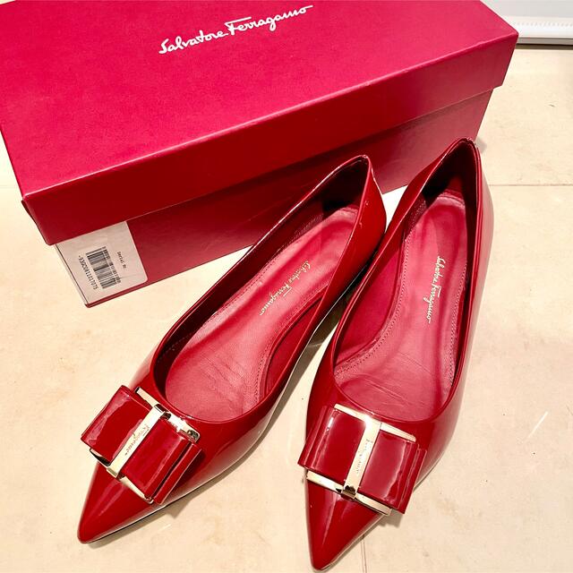 【美品】Salvatore Ferragamo エナメルバレエシューズ