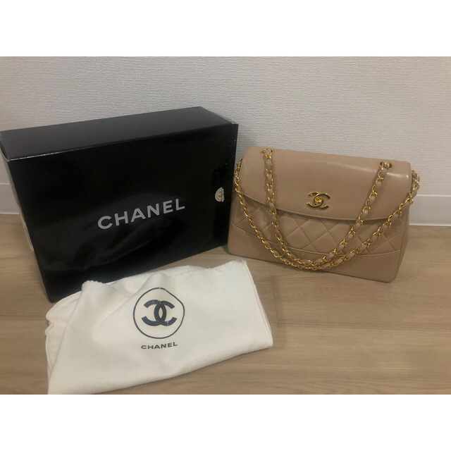 CHANEL(シャネル)のシャネルCHANELショルダーバッグ◆美品 ヴィンテージ マトラッセ レディースのバッグ(ショルダーバッグ)の商品写真