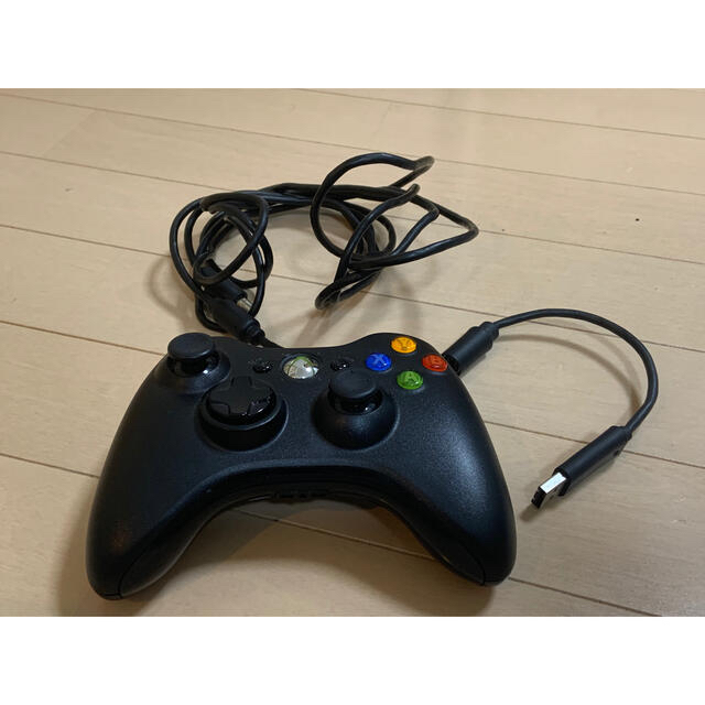 Xbox360(エックスボックス360)のエックスボックス360　xbox360　有線コントローラー スマホ/家電/カメラのPC/タブレット(PC周辺機器)の商品写真