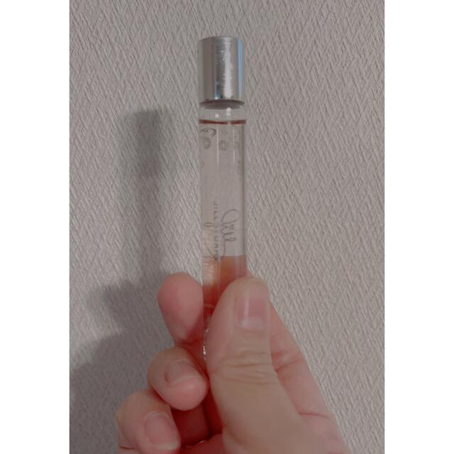 JILL by JILLSTUART ジルスチュアート オードトワレ ロールオンの通販 by りんごあめ ジルスチュアート 限定ハンドクリーム ホワイトフローラル新品(1423)