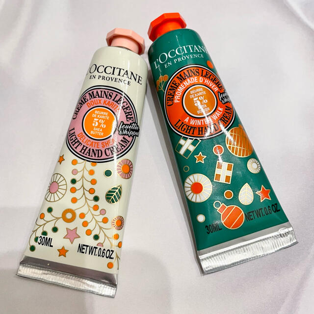 L'OCCITANE(ロクシタン)のロクシタン　FC FF スノーSH ハンドクリーム　2点セット コスメ/美容のボディケア(ハンドクリーム)の商品写真