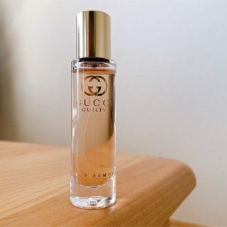 グッチ(Gucci)のGUCCI guilty オードパルファン　15ml(香水(女性用))