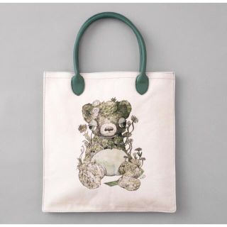 ヒグチユウコ(ヒグチユウコ)の【受注生産】Bear トートバッグ　グリーン(トートバッグ)