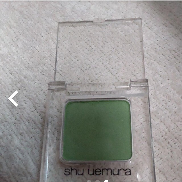 shu uemura(シュウウエムラ)のshu uemura シュウ ウエムラプレスド　アイシャドー　NIR y-g コスメ/美容のベースメイク/化粧品(アイシャドウ)の商品写真