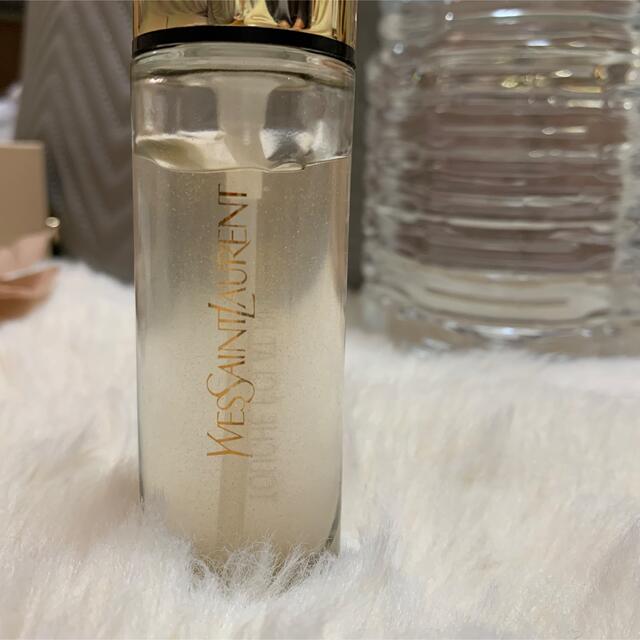 Yves Saint Laurent Beaute(イヴサンローランボーテ)のYSL ラディアント タッチ ブラープライマー 30ml コスメ/美容のベースメイク/化粧品(化粧下地)の商品写真