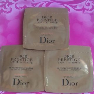 クリスチャンディオール(Christian Dior)のDIor★プレステージ ホワイトルプロテクターUVミネラル　サンプル３点セット(化粧下地)