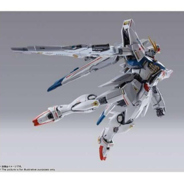 BANDAI(バンダイ)のMETAL BUILD ガンダムF91 CHRONICLE WHITE Ver． エンタメ/ホビーのおもちゃ/ぬいぐるみ(模型/プラモデル)の商品写真