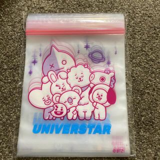 BT21 チャック袋　ファミマ(キャラクターグッズ)