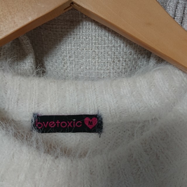 lovetoxic(ラブトキシック)のあこきこ☆様専用Lovetoxic/ホワイト/ニット/セーター/150/冬 キッズ/ベビー/マタニティのキッズ服女の子用(90cm~)(ニット)の商品写真